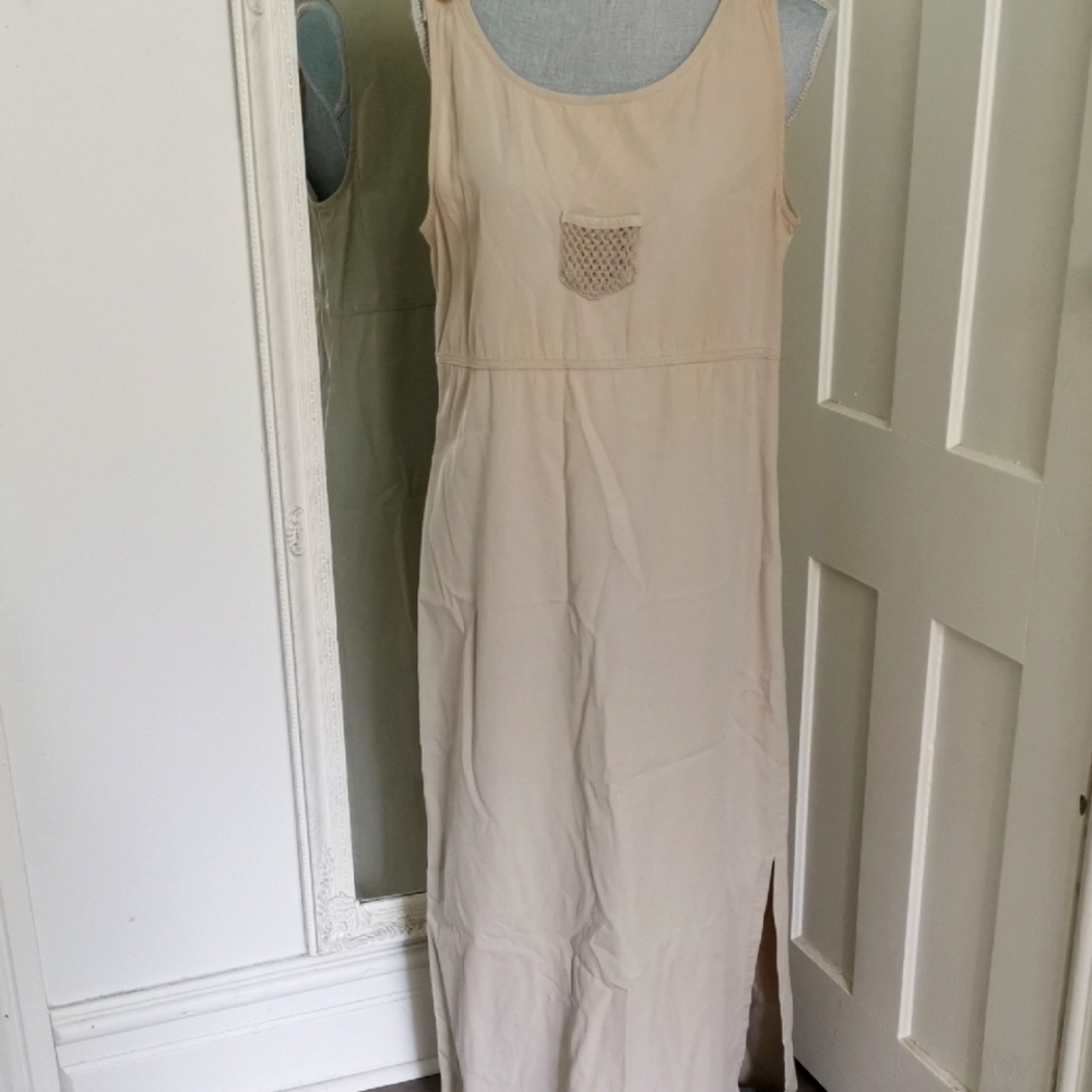 ABK cotton  Beachy Maxi jumperdress. Sleeveless, Side slit with pocket..Size M/L